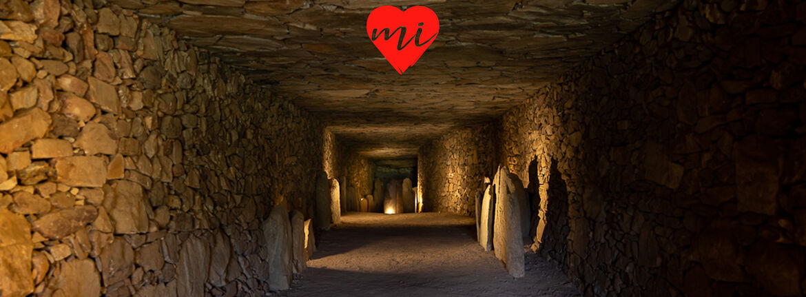 Entramos en el Dolmen del Toriuelo