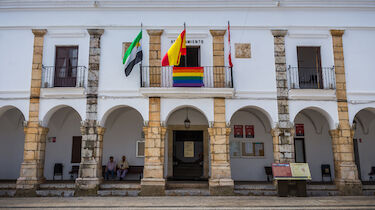 Fuente del Maestre piedra cal y arte