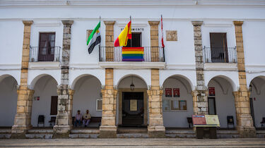 Fuente del Maestre piedra cal y arte