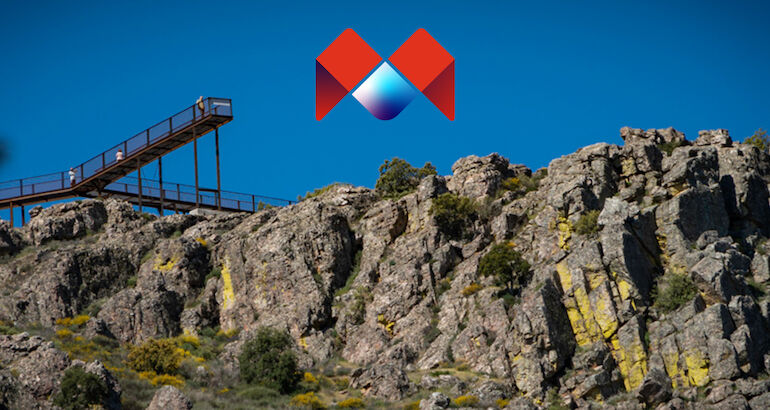 Tan alto como la luna