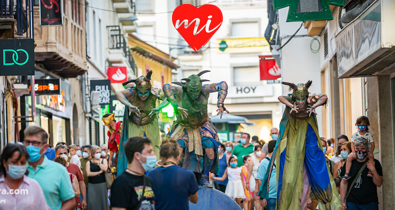 Hermes y el Viga de los 100 ojos de ZTeatro