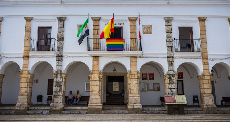 Fuente del Maestre piedra cal y arte