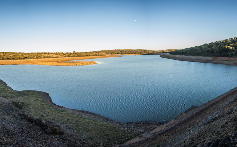 Cornalvo agua naturaleza e historia