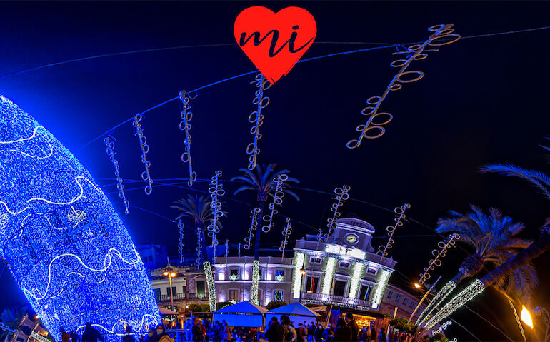 Mrida nocturna en Navidad  mgica histrica y viva