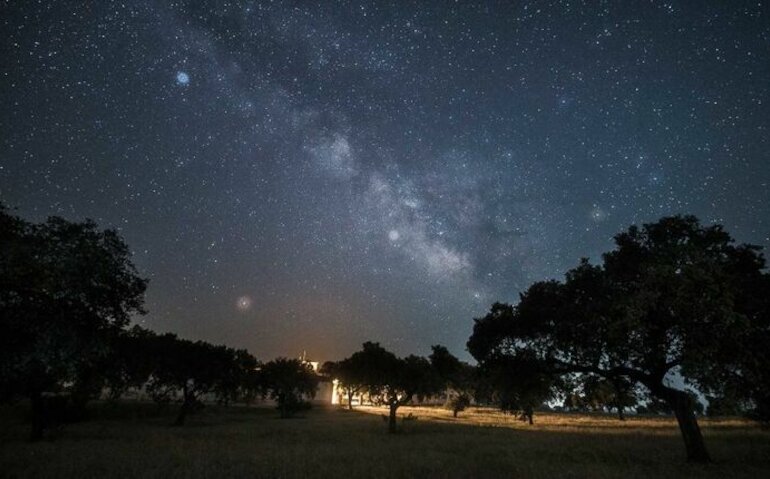 Dnde y cmo ver las estrellas en Extremadura Senderos Nocturnos y Miradores Celestes