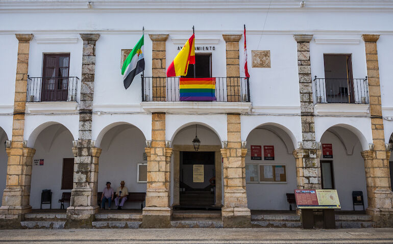 Fuente del Maestre piedra cal y arte