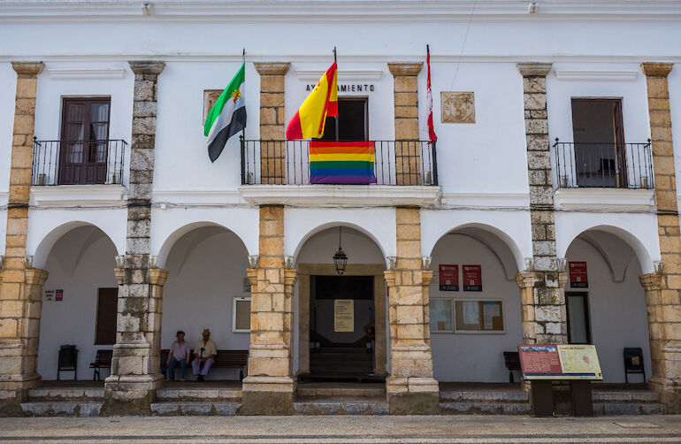 Fuente del Maestre piedra cal y arte