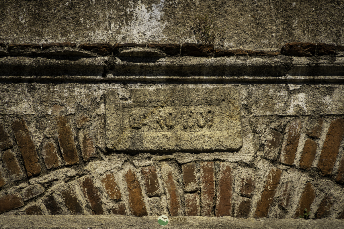 cuatro fuentes y una cascada