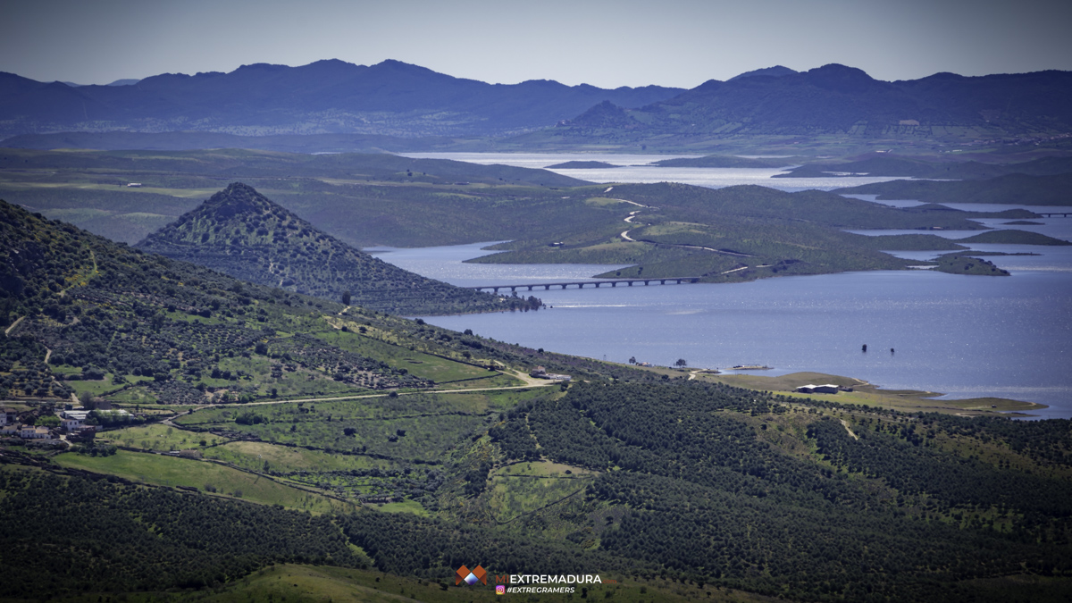 tan alto como la luna