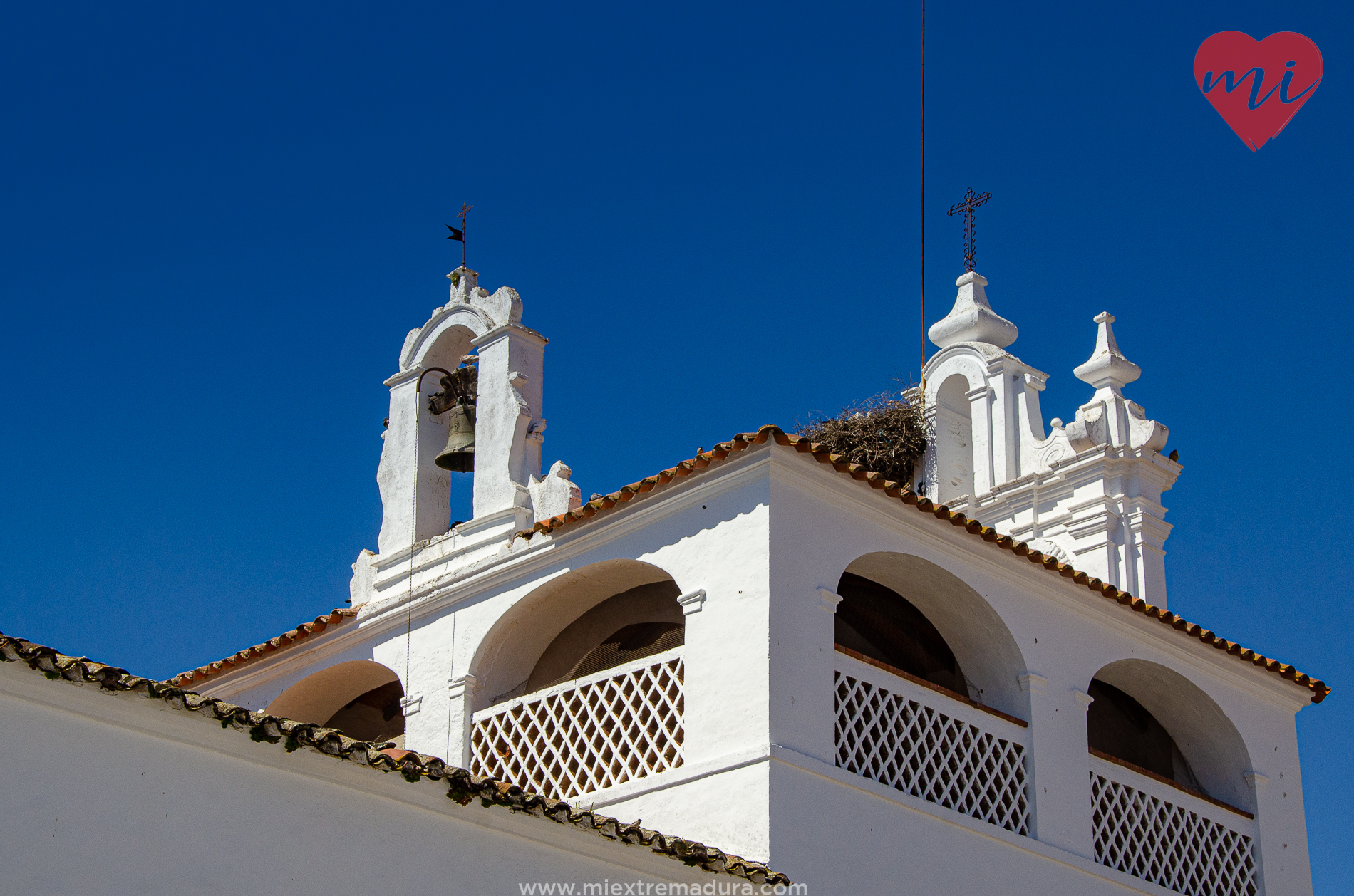 Burguillos-del-cerro, patrimonio natural e histórico