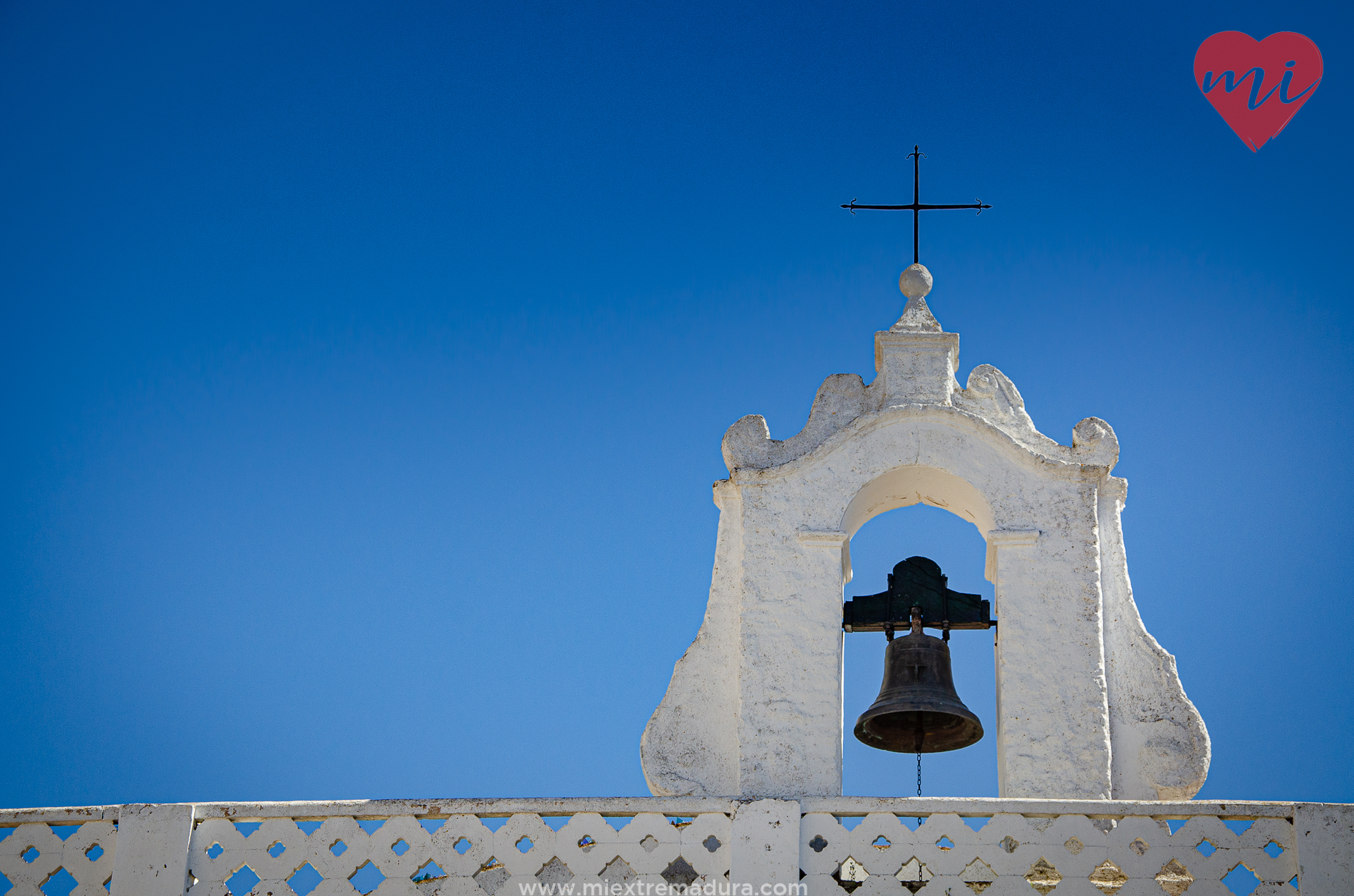 Burguillos-del-cerro, patrimonio natural e histórico