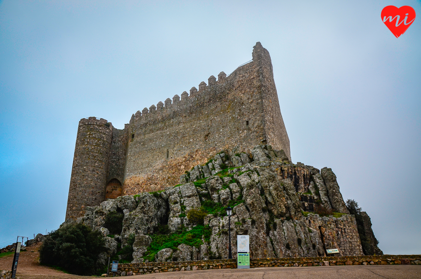 Castillo-Puebla-Alcocer-Cerro-Masatrigo