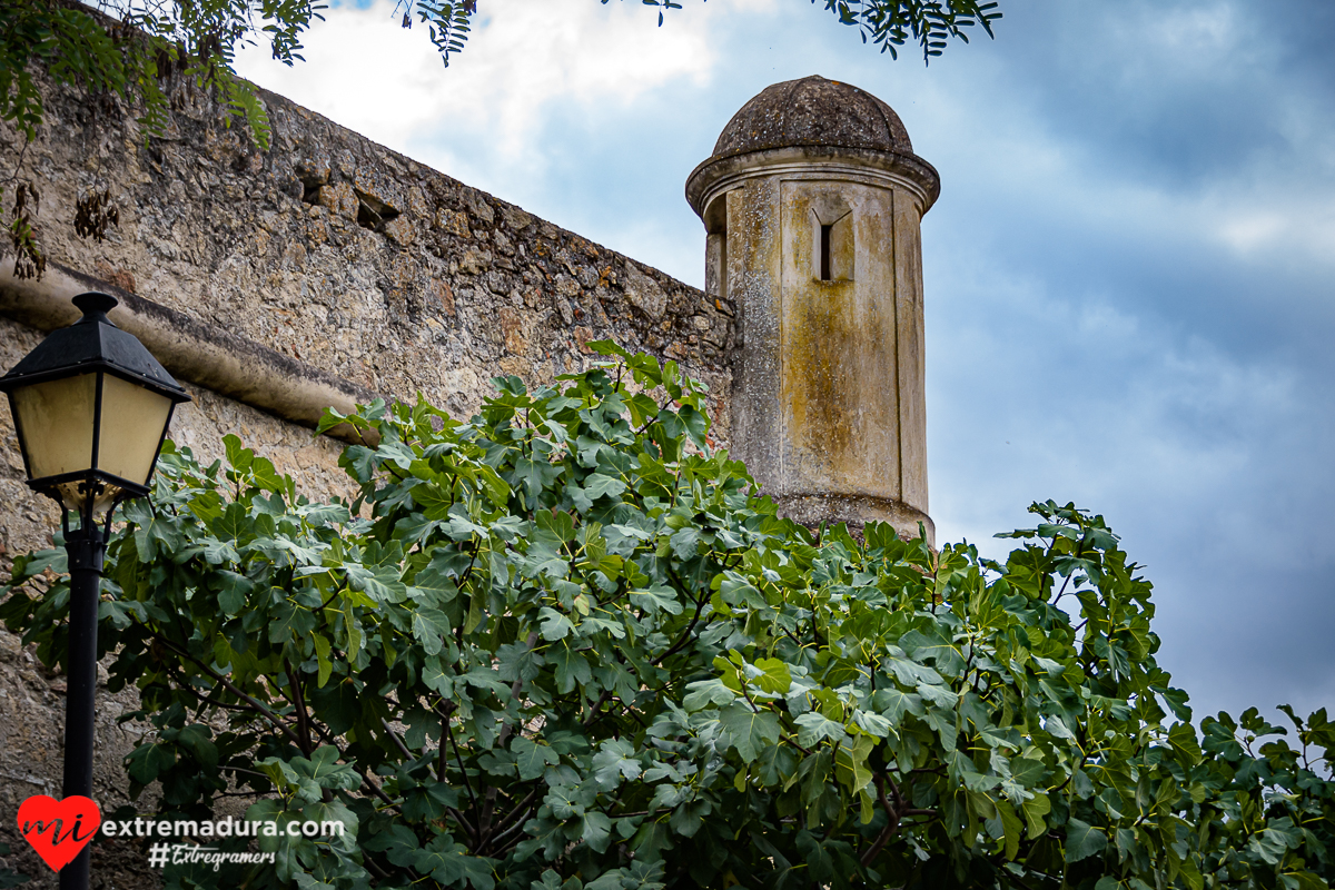 Valencia de Alcántara, un paseo con las nubes