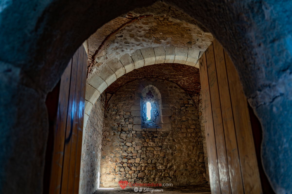 castillo de Burguillos del Cerro